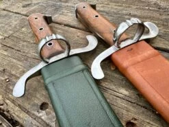 16thC Brueghel Messer Left Handed