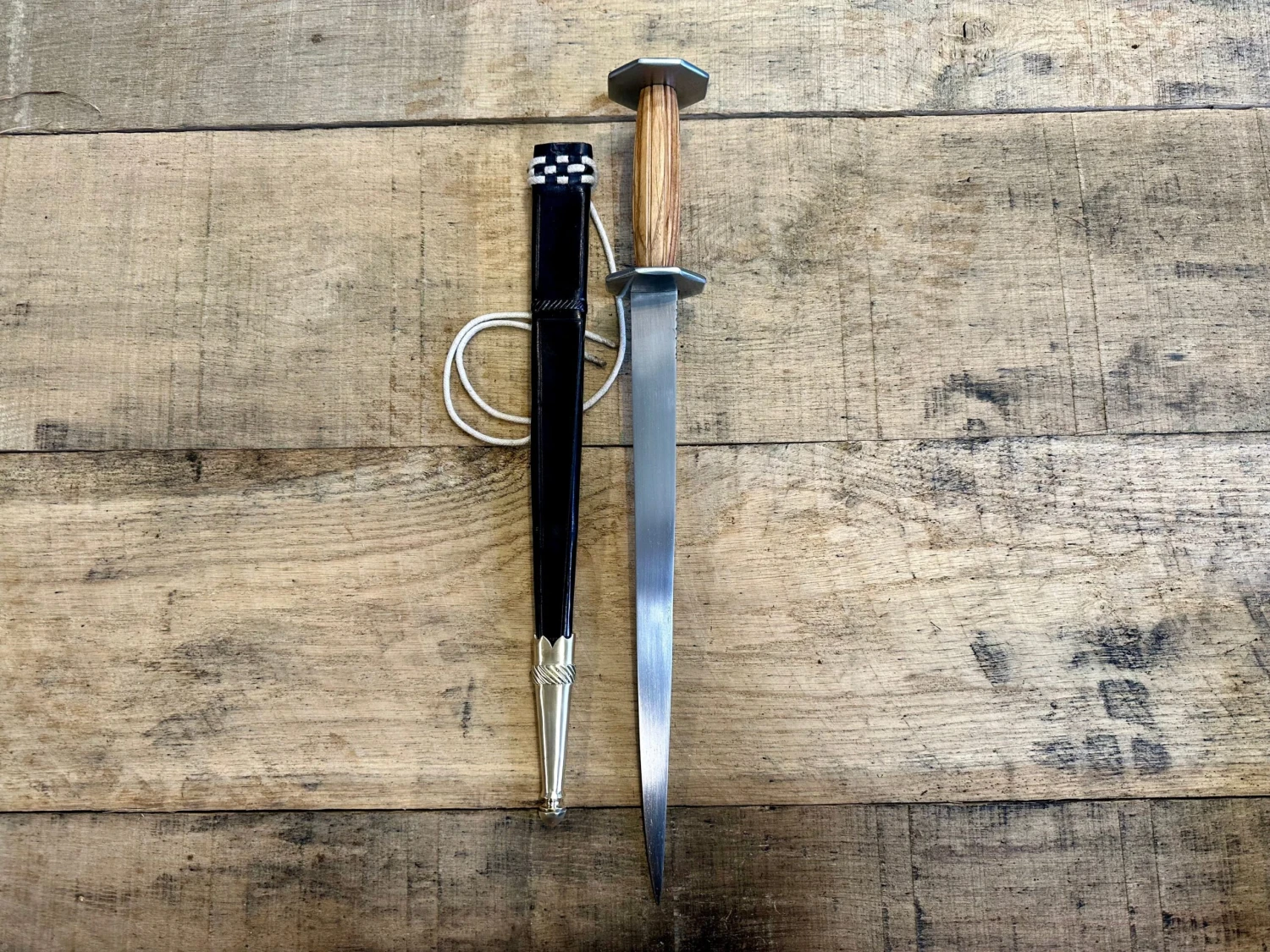 15th Century Medieval Octagonal Rondel - Image 9