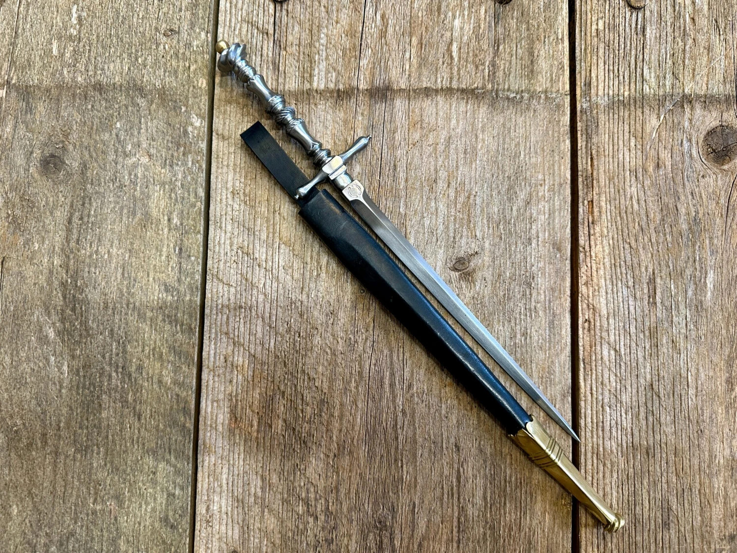 Pitt Rivers Stiletto - Image 9