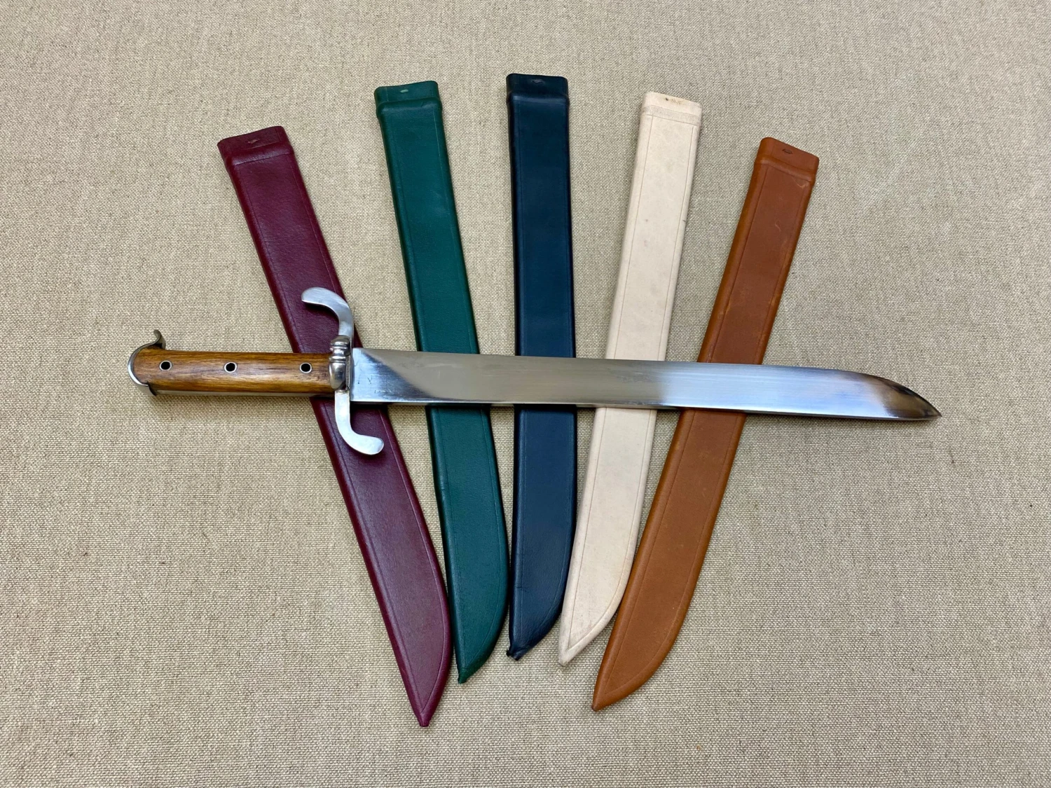 16thC Brueghel Messer Left Handed - Image 4