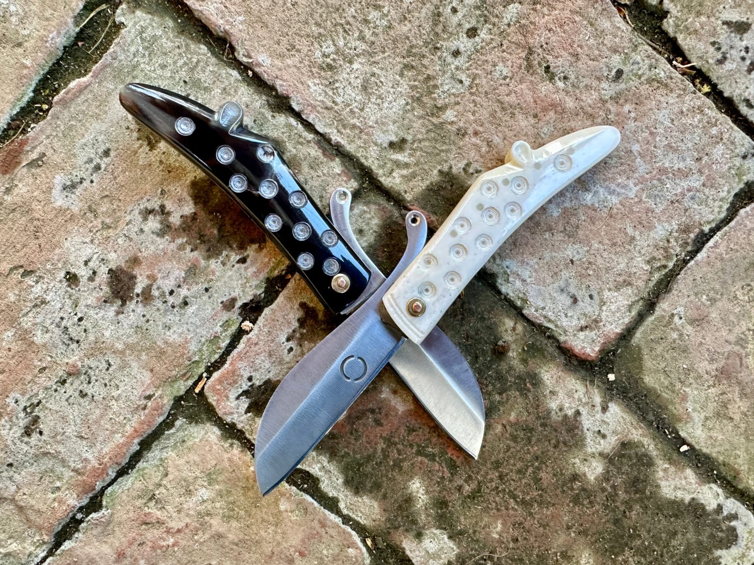 14thC-15thC Zoomorphic Folding Knife In Horn Or Bone - Image 2