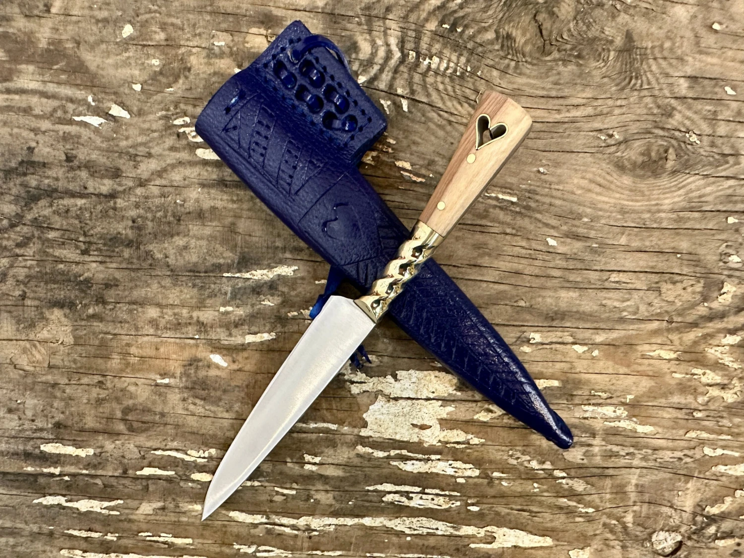 Heart Medieval Eating Knife In Olive Wood 14-15th Century - Image 4