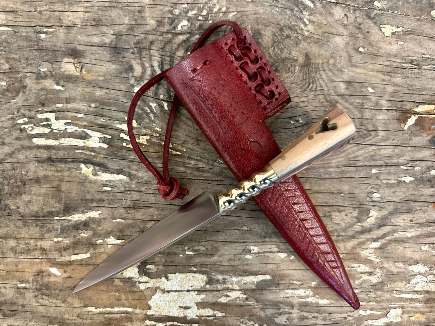 Heart Medieval Eating Knife In Olive Wood 14-15th Century - Image 8