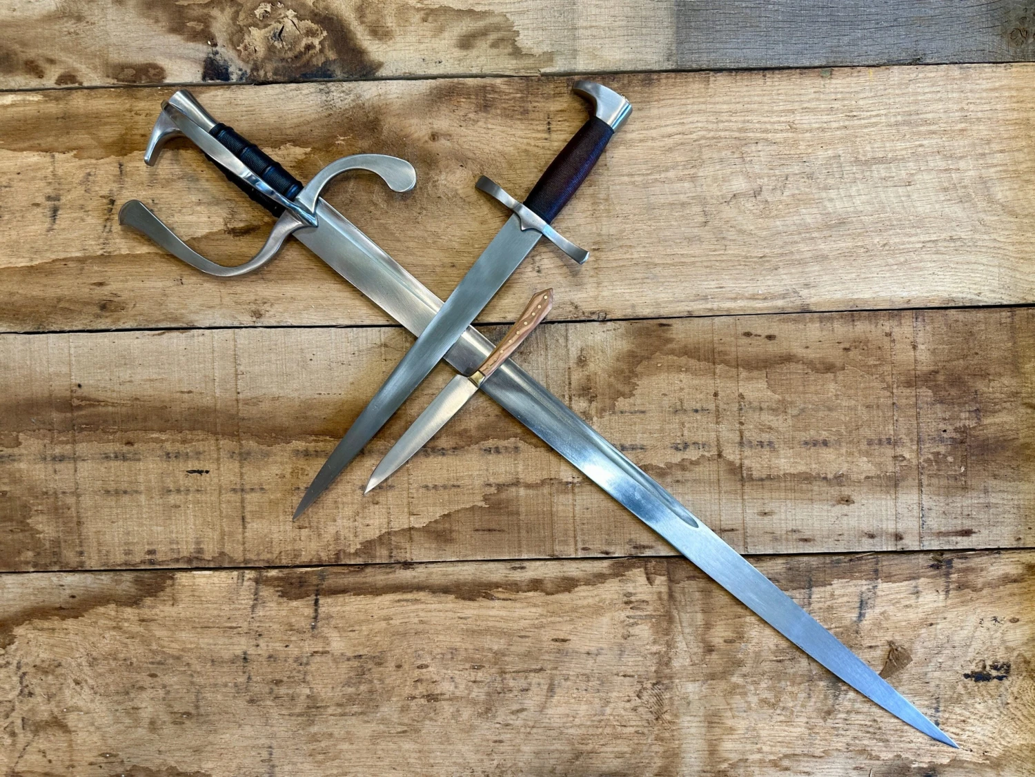 15th Century Wakefield Hanger Sword Bundle - With FREE Sword Bag - Image 4
